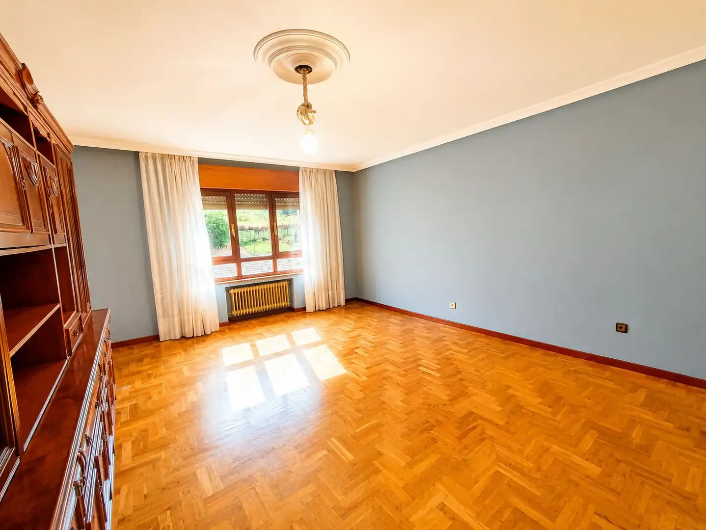 Living room of Flat for sale in Riosa  with Heating, Terrace and Storage room