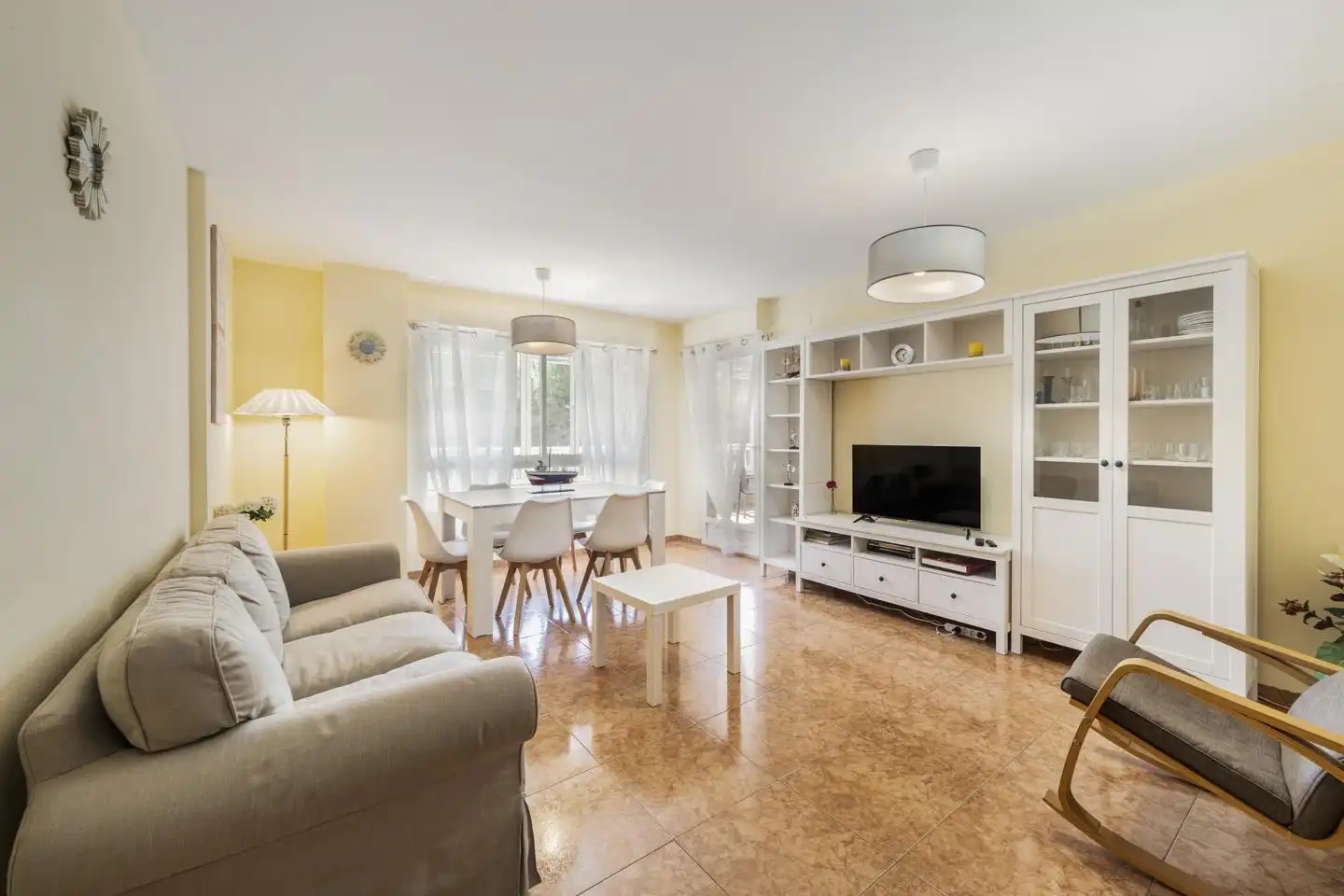 Apartment with pool to rent in calle Conde Bau