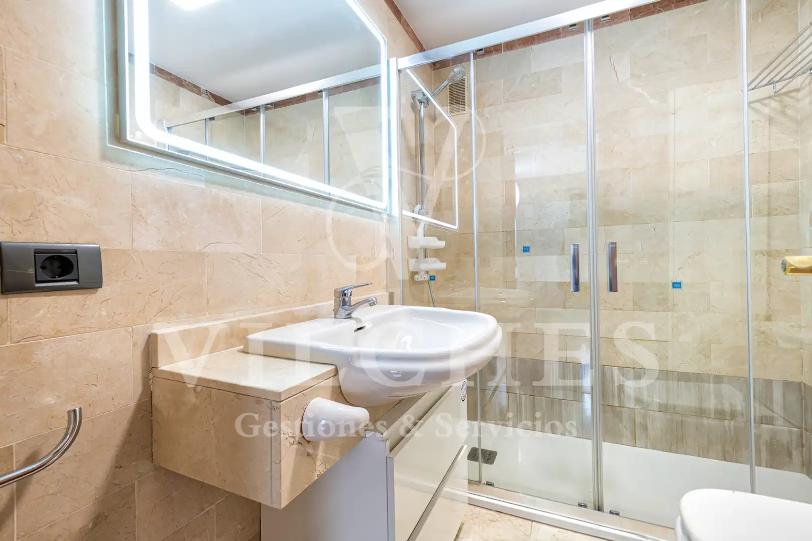 Baño de Dúplex de alquiler en Las Palmas de Gran Canaria con Trastero