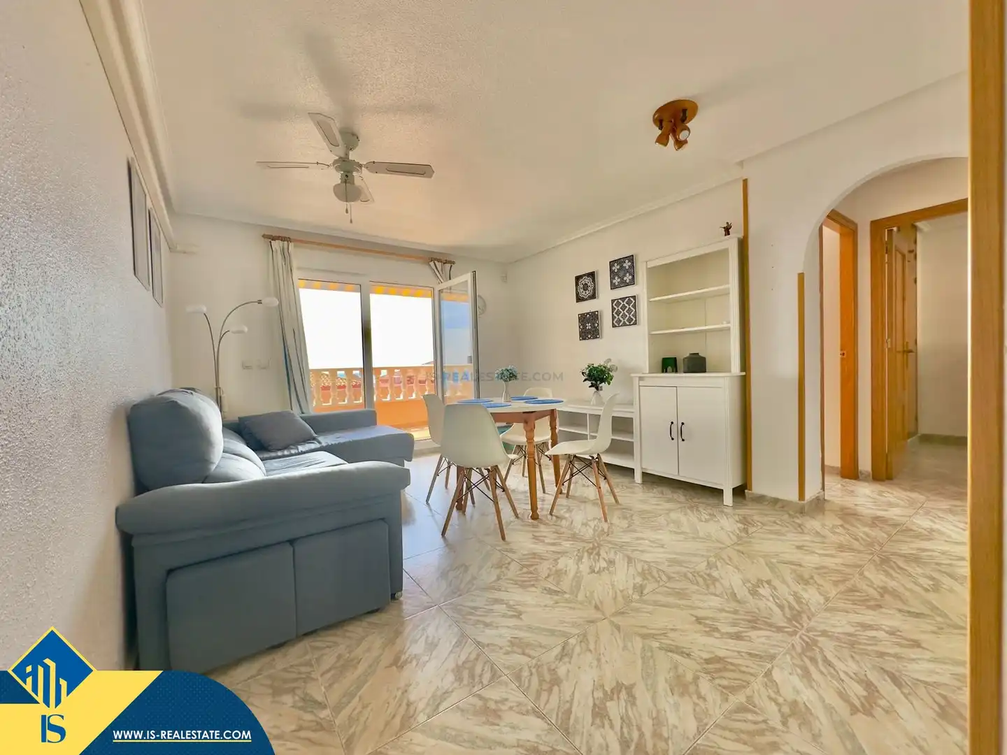 Living room of Flat for sale in Torrevieja  with Terrace, Furnished and Community pool