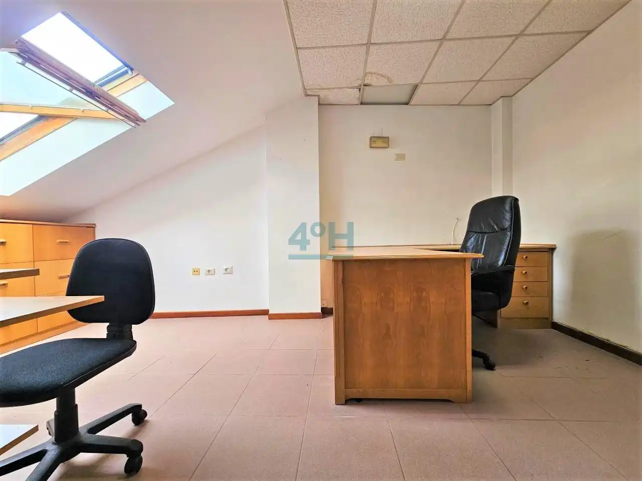 Oficina de alquiler en Ourense Capital  con Amueblado