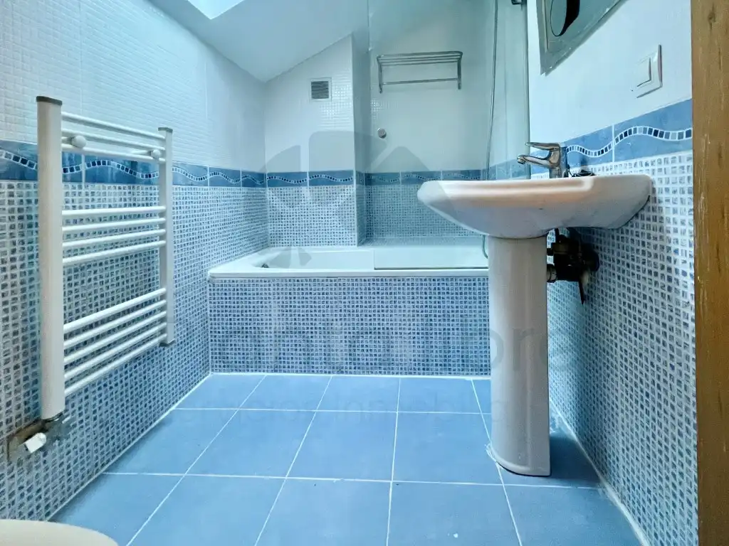 Bathroom of Duplexes for sale in Villamediana de Iregua  with Terrace and Swimming Pool