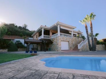 Villa avec balcon à vendre à Medellín