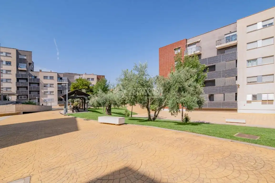 Außenansicht von Wohnung zum Verkauf in Alhendín mit Klimaanlage und Möbliert