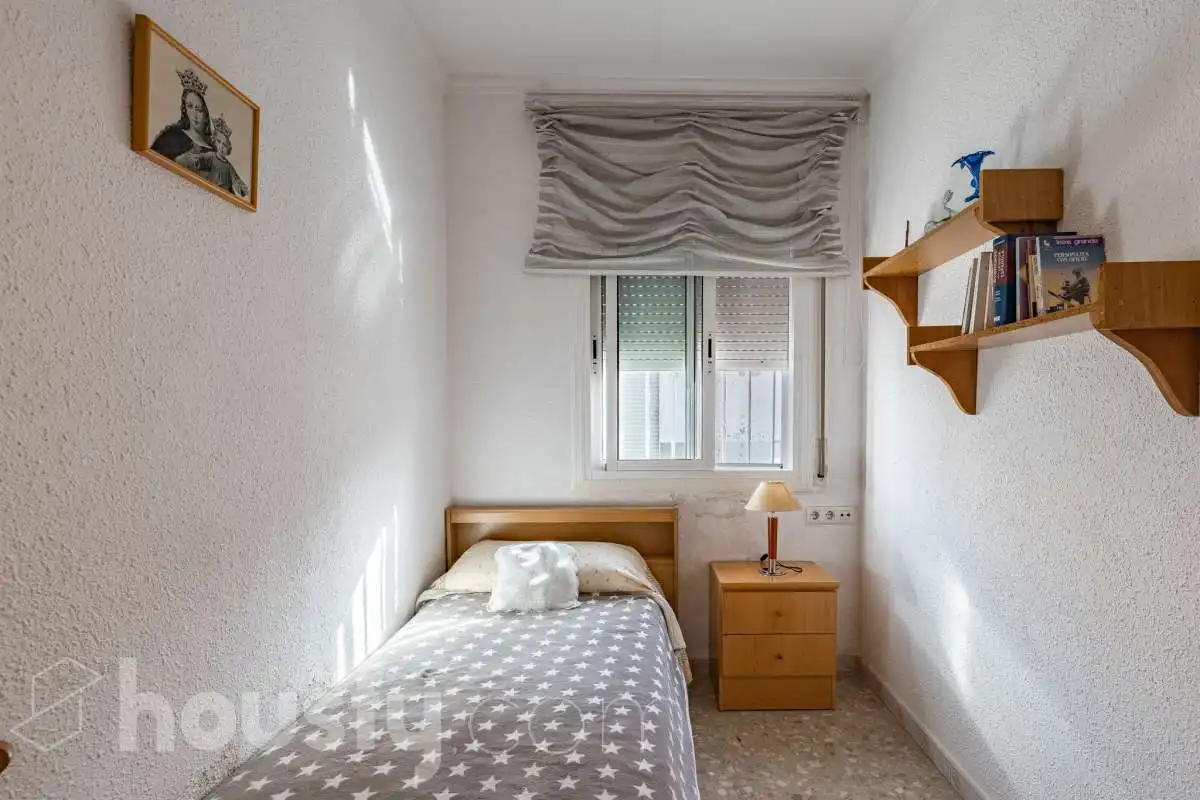 Habitación de Casa o chalet en venta en Sabadell con Calefacción, Terraza y Trastero