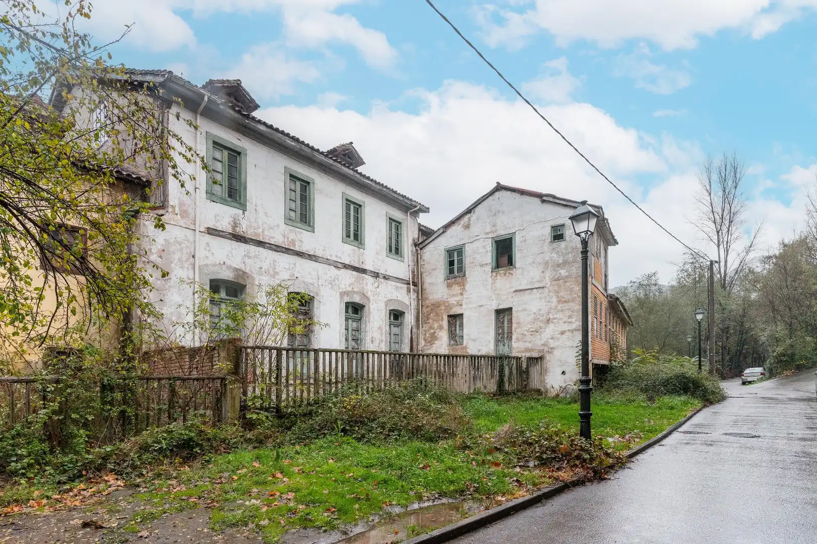 Exterior view of Houses for sale in Oviedo 