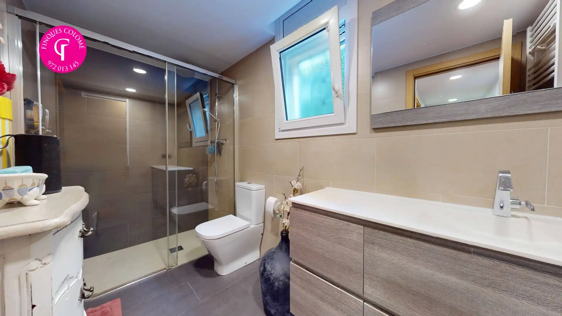 Bathroom of Houses for sale in Quart  with Air Conditioner, Heating and Terrace