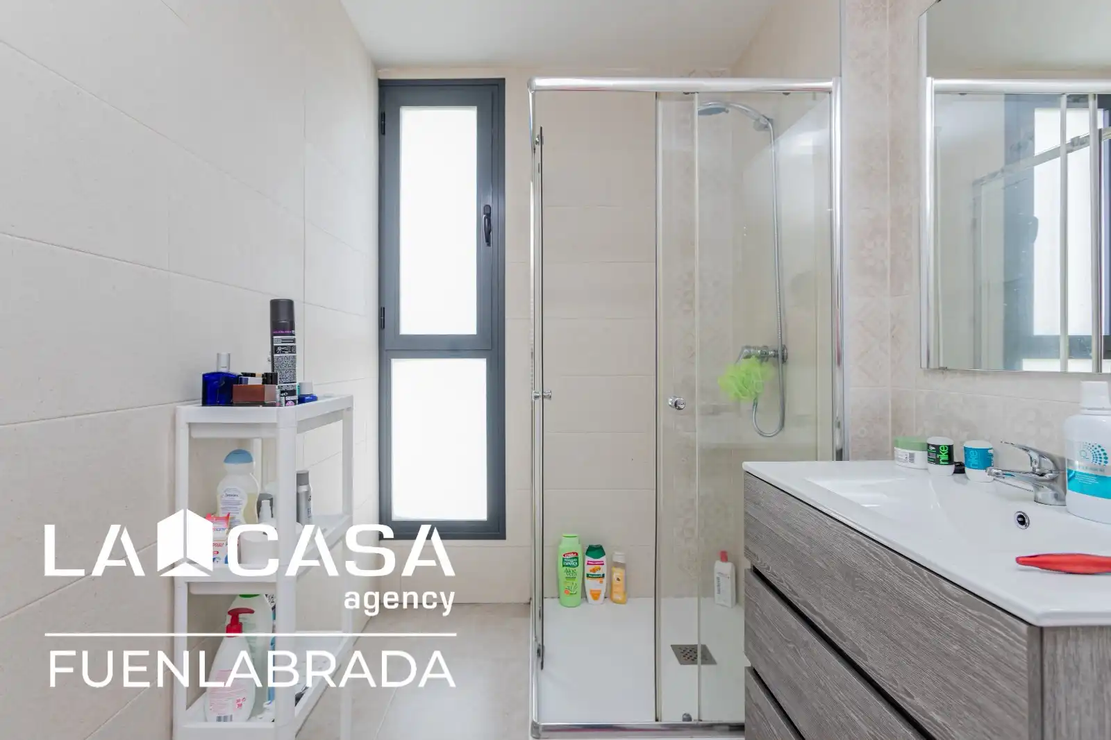 Bany de Pis en venda en Humanes de Madrid amb Calefacció, Terrassa i Traster