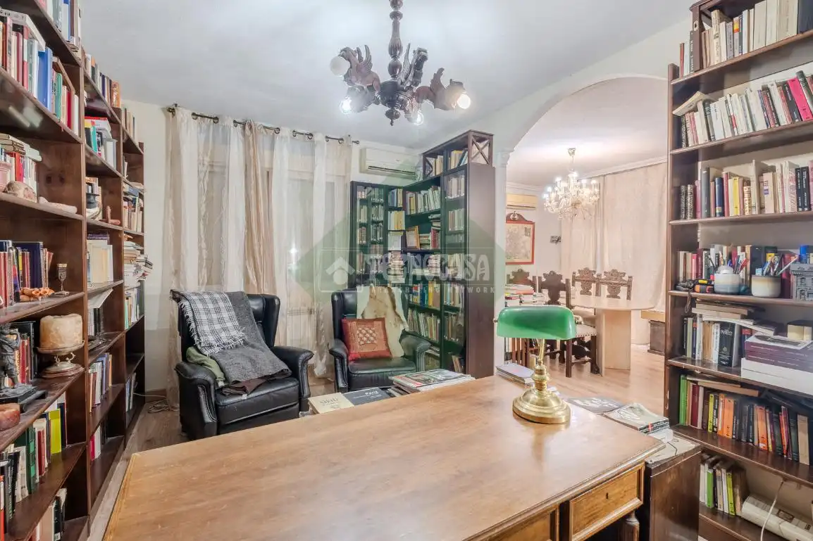Sala de estar de Casa adosada en venta en Serranillos del Valle con Calefacción y Jardín privado