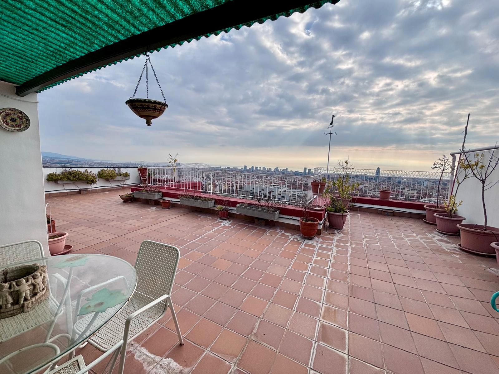 Terraza de Ático de alquiler en  Barcelona Capital con Aire acondicionado, Calefacción y Terraza