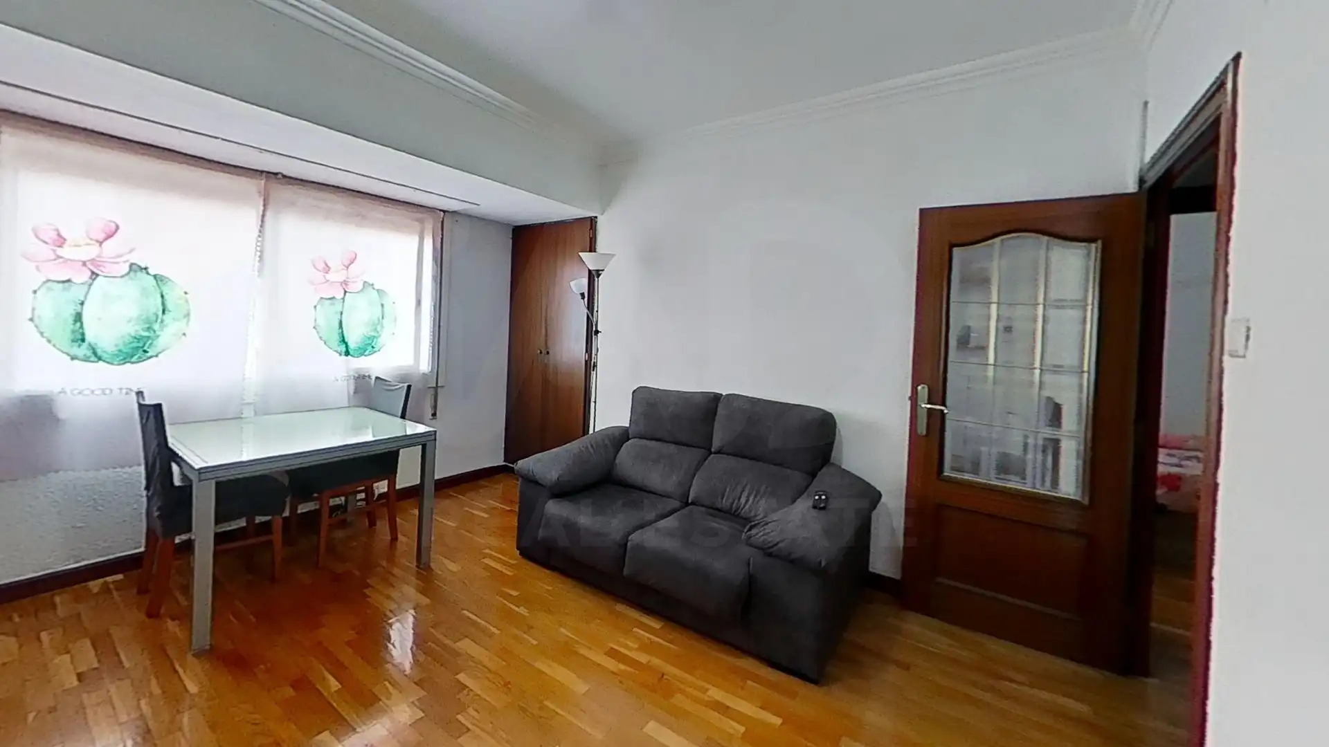 Sala d'estar de Pis en venda en Zaragoza amb Calefacció