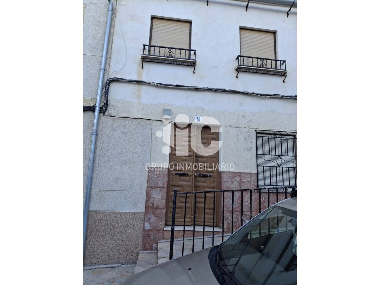 Vista exterior de Casa o xalet en venda en Baena amb Terrassa