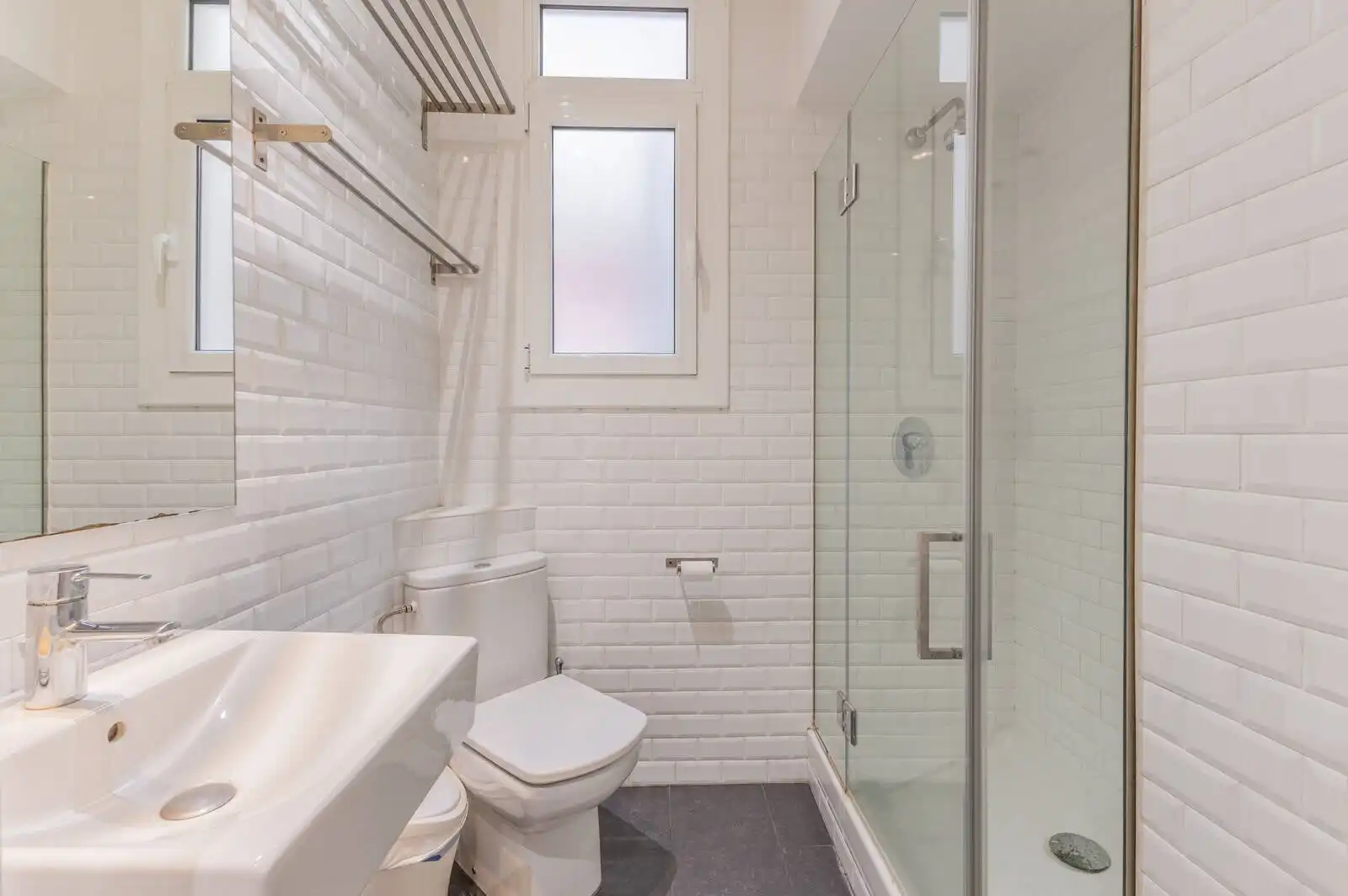 Appartement compact avec terrasse à vendre à Les Corts, imagen 24