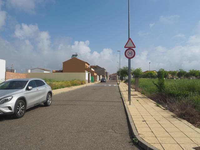 Terreno en Venta en CL MENTA en Burguillos
