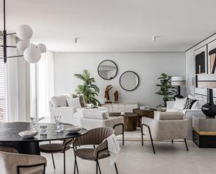 Sala d'estar de Apartament en venda en Estepona amb Terrassa