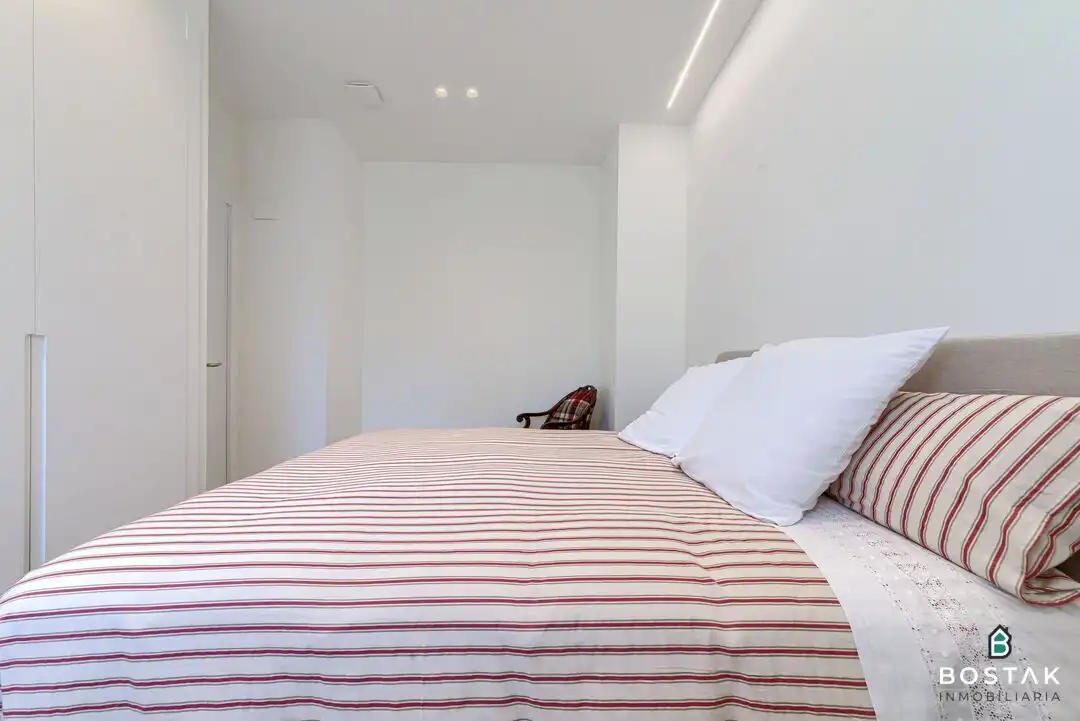 Habitación de Ático de alquiler en Bilbao  con Calefacción, Terraza y Balcón