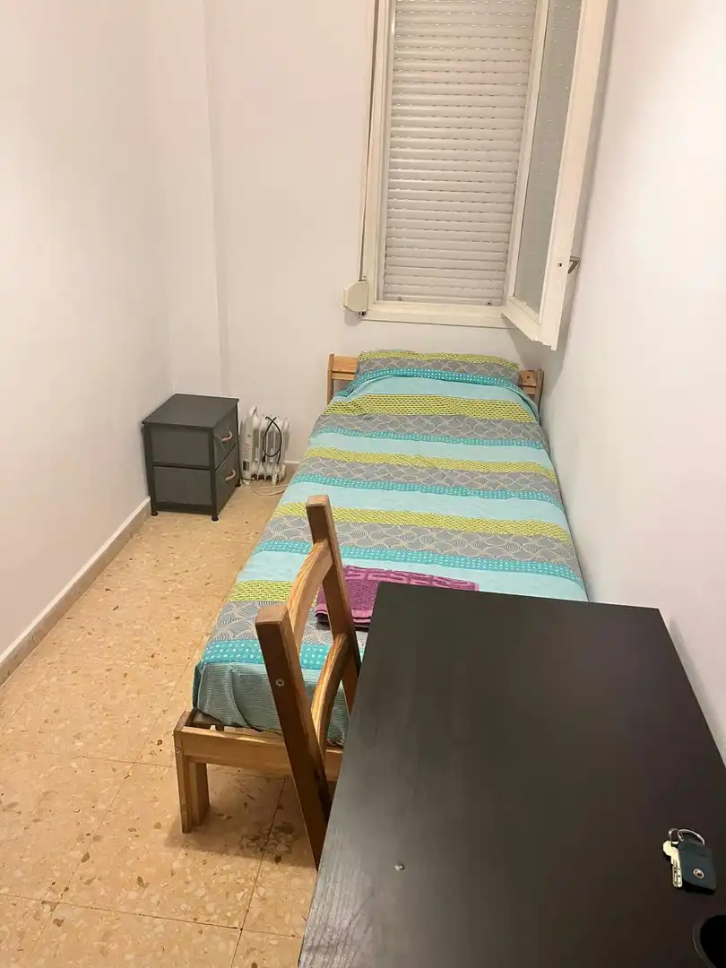 Habitación de Piso de alquiler en Barcelona con Amueblado, Lavadora y TV