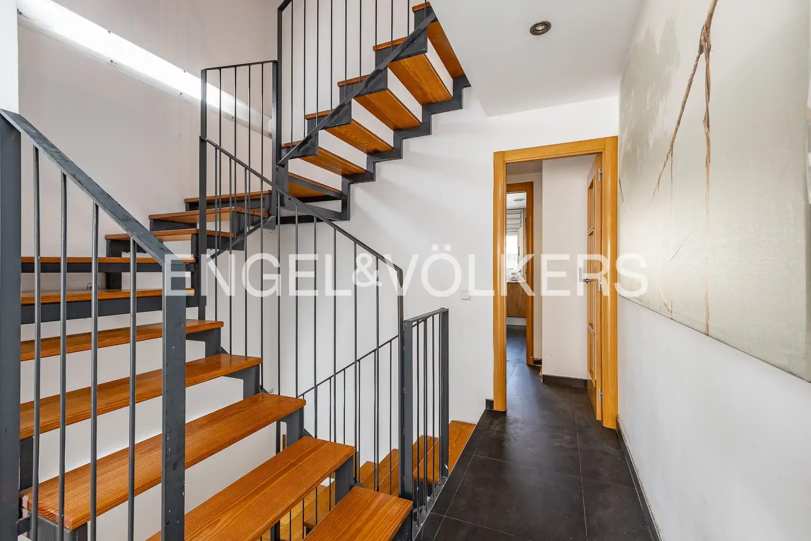 Casa adosada en venta en Sabadell con Calefacción, Terraza y Balcón