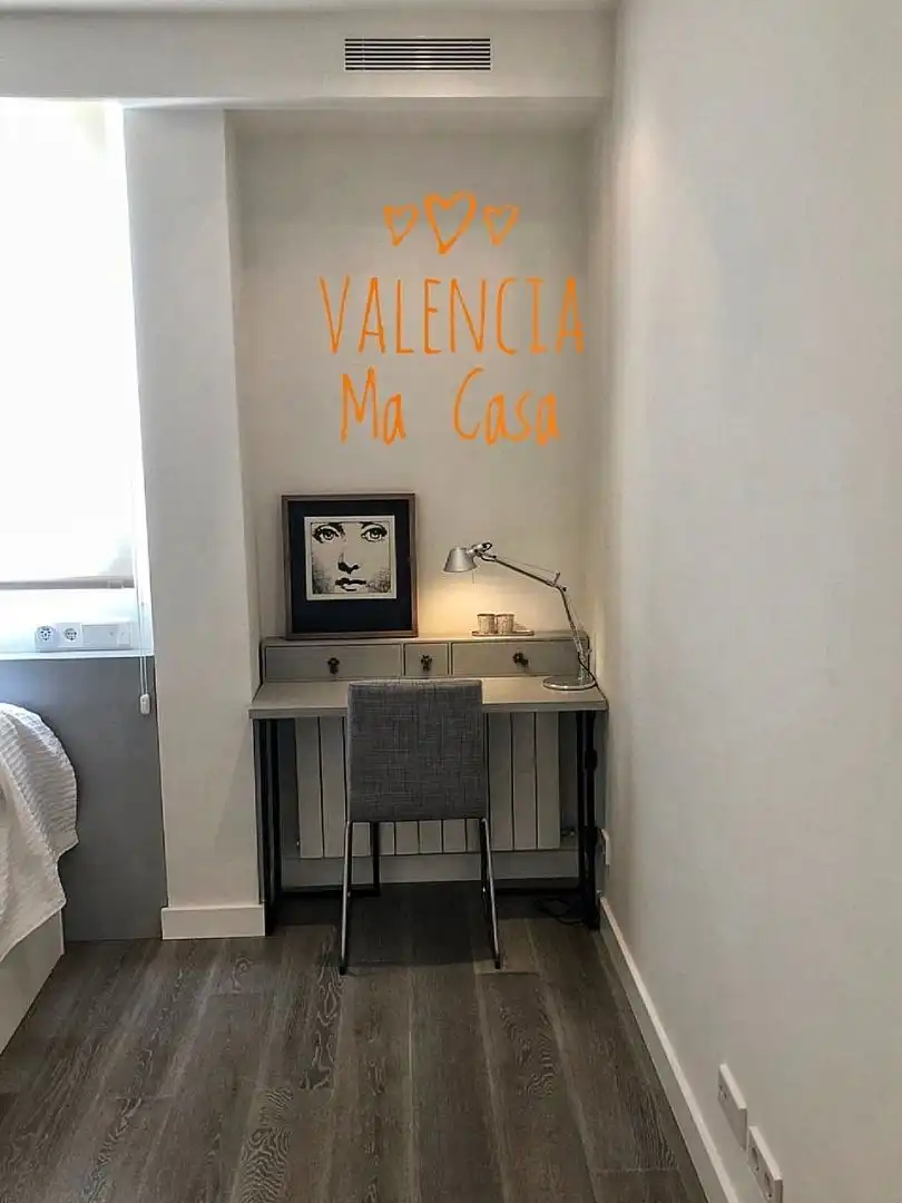 Penthouse with terrace to rent in Ciutat Vella, imagen 3
