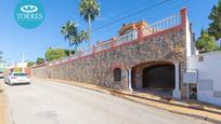 Exterior view of House or chalet for sale in Estepona  with Terrace and Swimming Pool