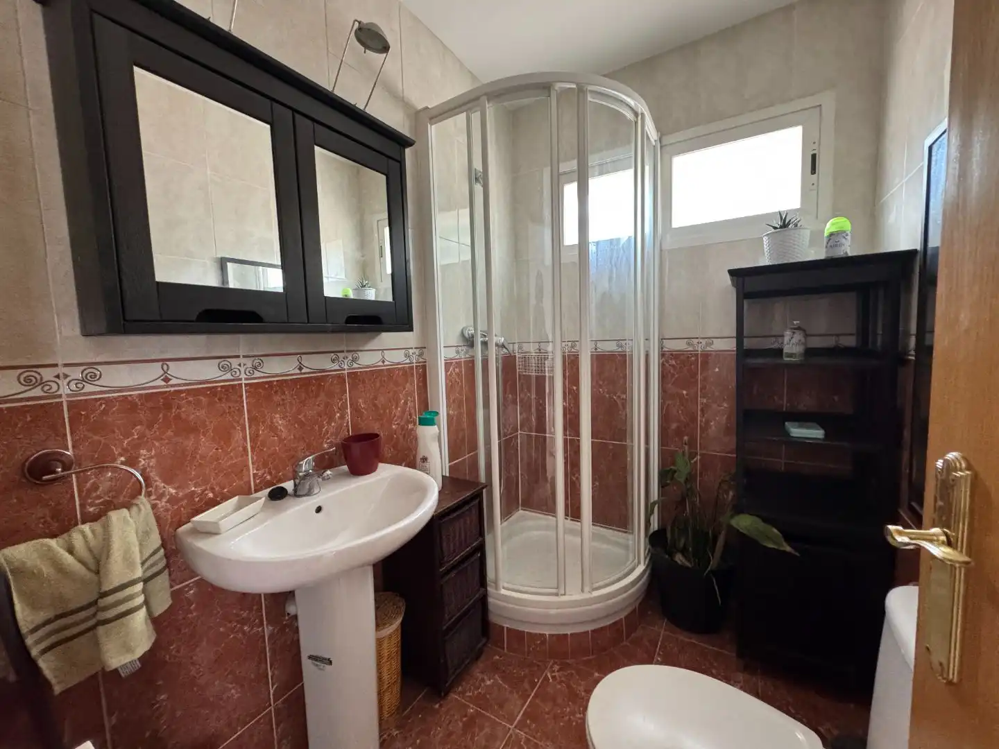 Bathroom of Houses for sale in Aranjuez  with Air Conditioner, Heating and Parquet flooring