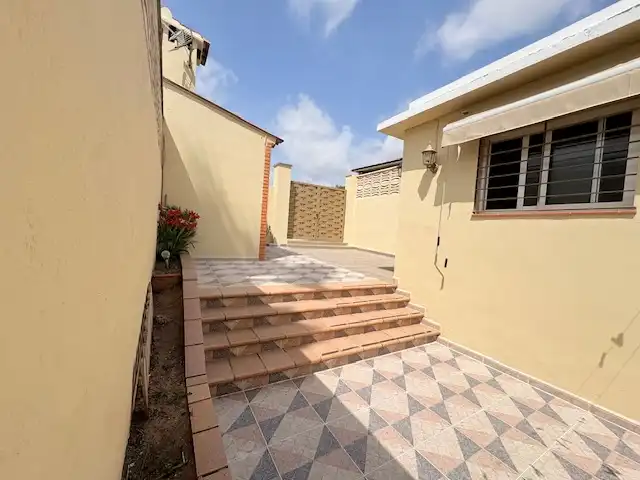 Terrasse von Einfamilien-Reihenhaus zur Miete in Benaguasil mit Klimaanlage, Terrasse und Ofen