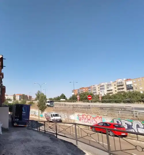 Vista exterior de Nau industrial en venda en Burgos