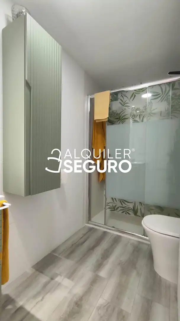 Badezimmer von Dachboden zur Miete in Sagunto / Sagunt mit Klimaanlage, Terrasse und Abstellraum