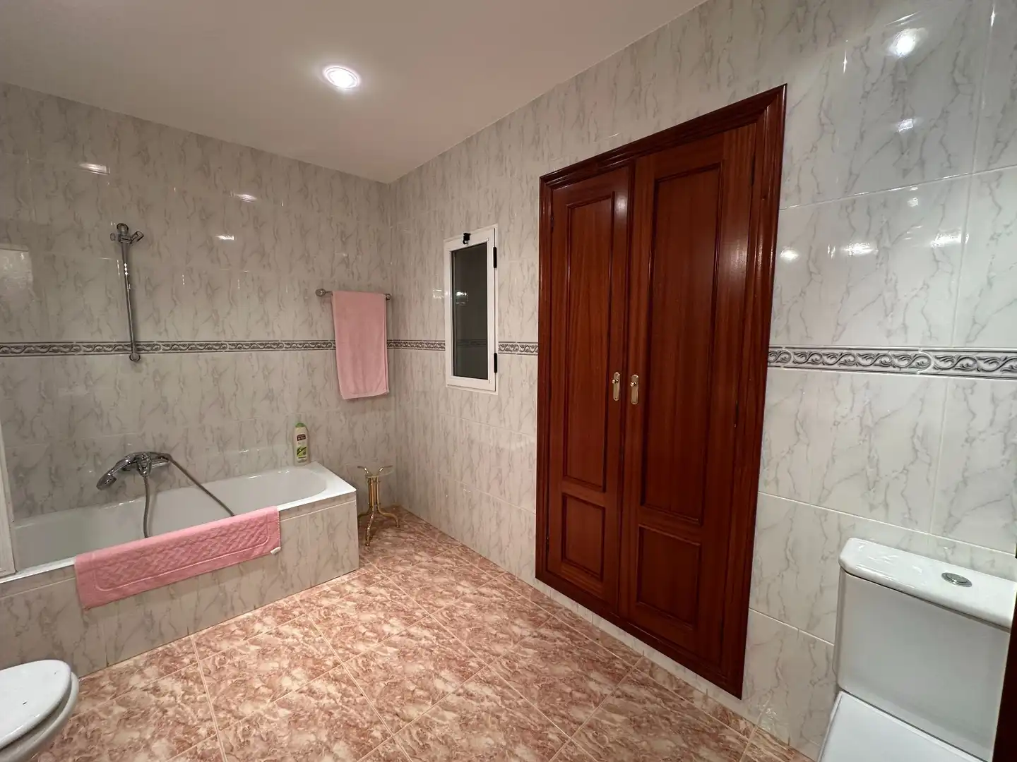 Baño de Piso en venta en Aielo de Malferit con Aire acondicionado, Calefacción y Trastero