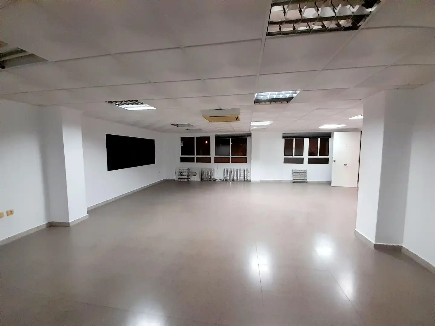 Oficina de alquiler en Elche / Elx con Aire acondicionado