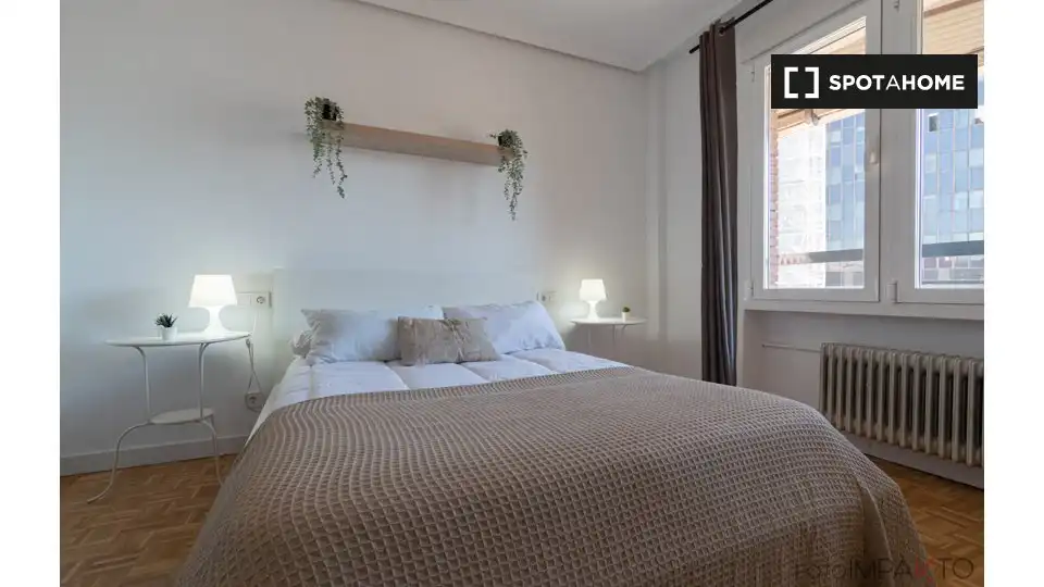 Habitación en Almenara -Ventilla