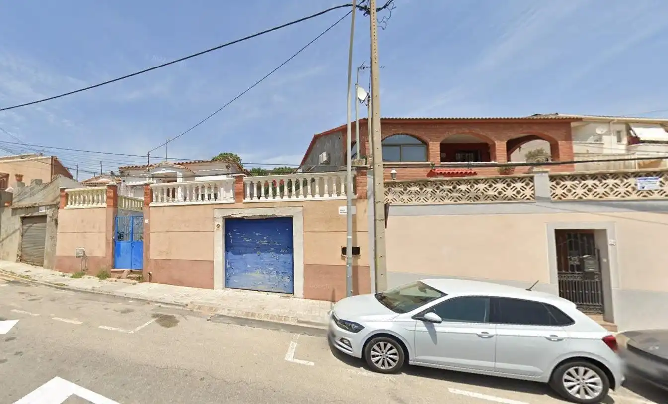 Casa o xalet en venda a LINARES, 22, Sant Vicenç Dels Horts