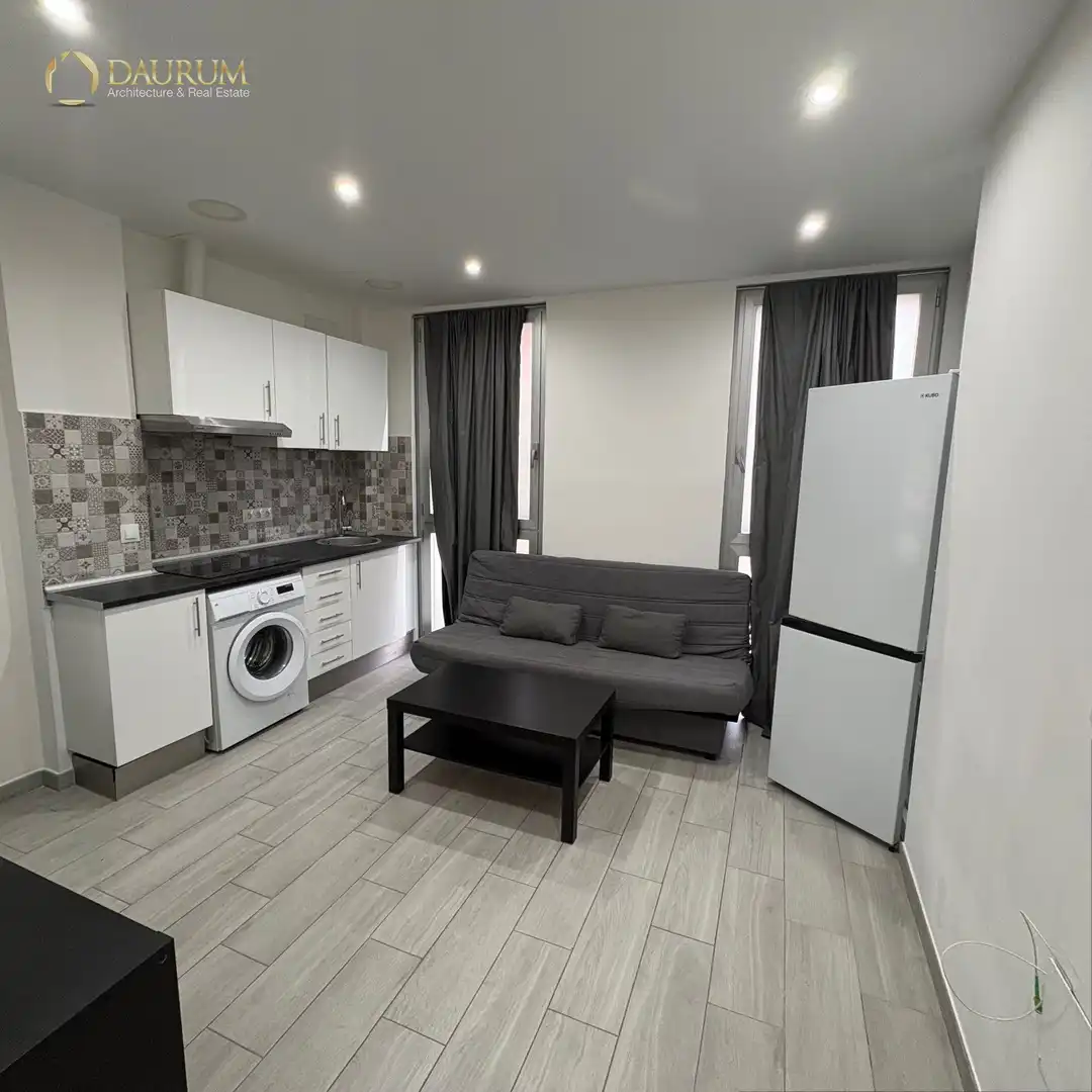 Sala de estar de Piso en venta en Coslada con Calefacción y Amueblado