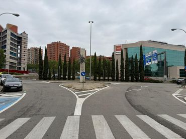 Local comercial en venda a Avenida de América 56