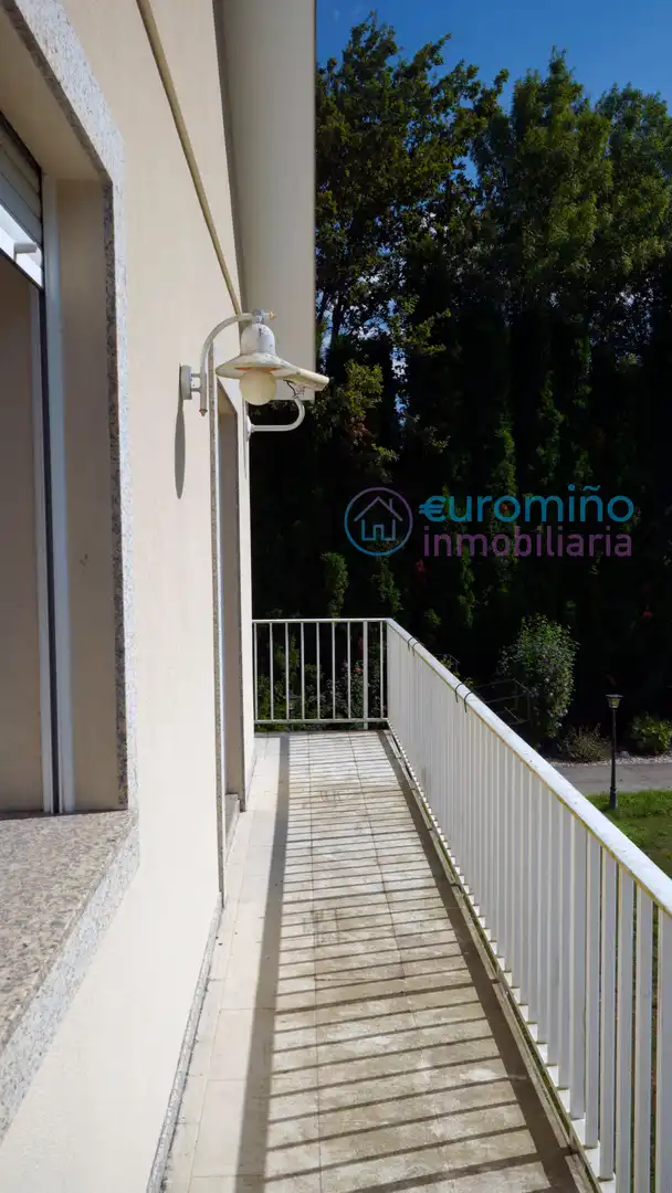 Terrasse von Haus oder Chalet zum Verkauf in Salvaterra de Miño mit Parkett, Terrasse und Abstellraum