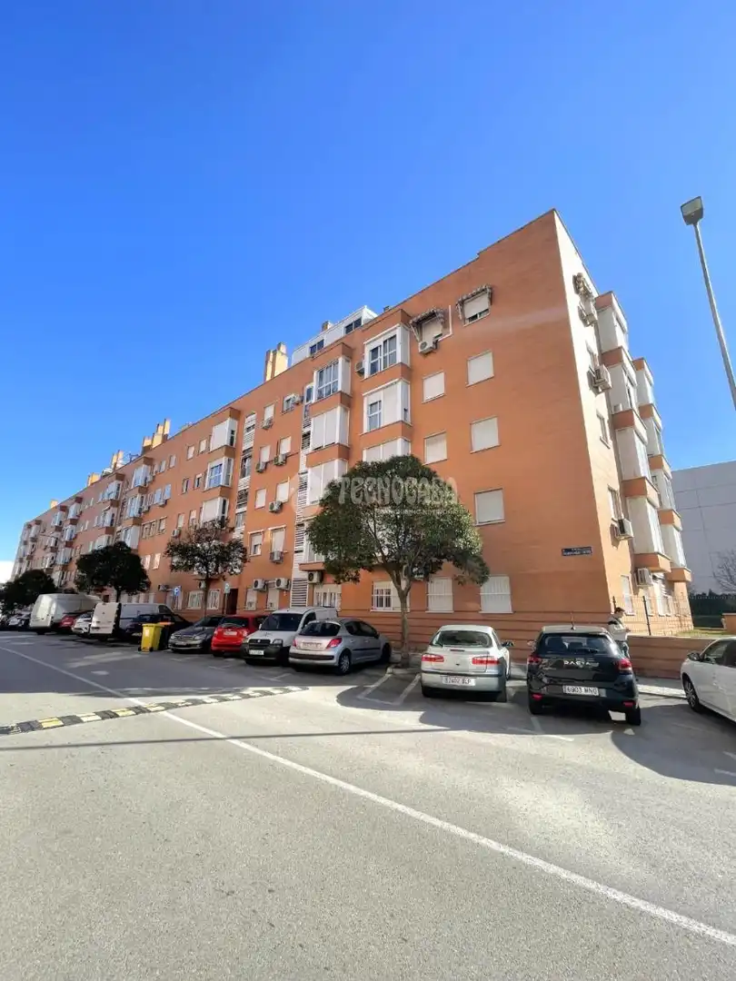 Exterior view of Flat for sale in Madrid  with Air Conditioner, Heating and Parquet flooring