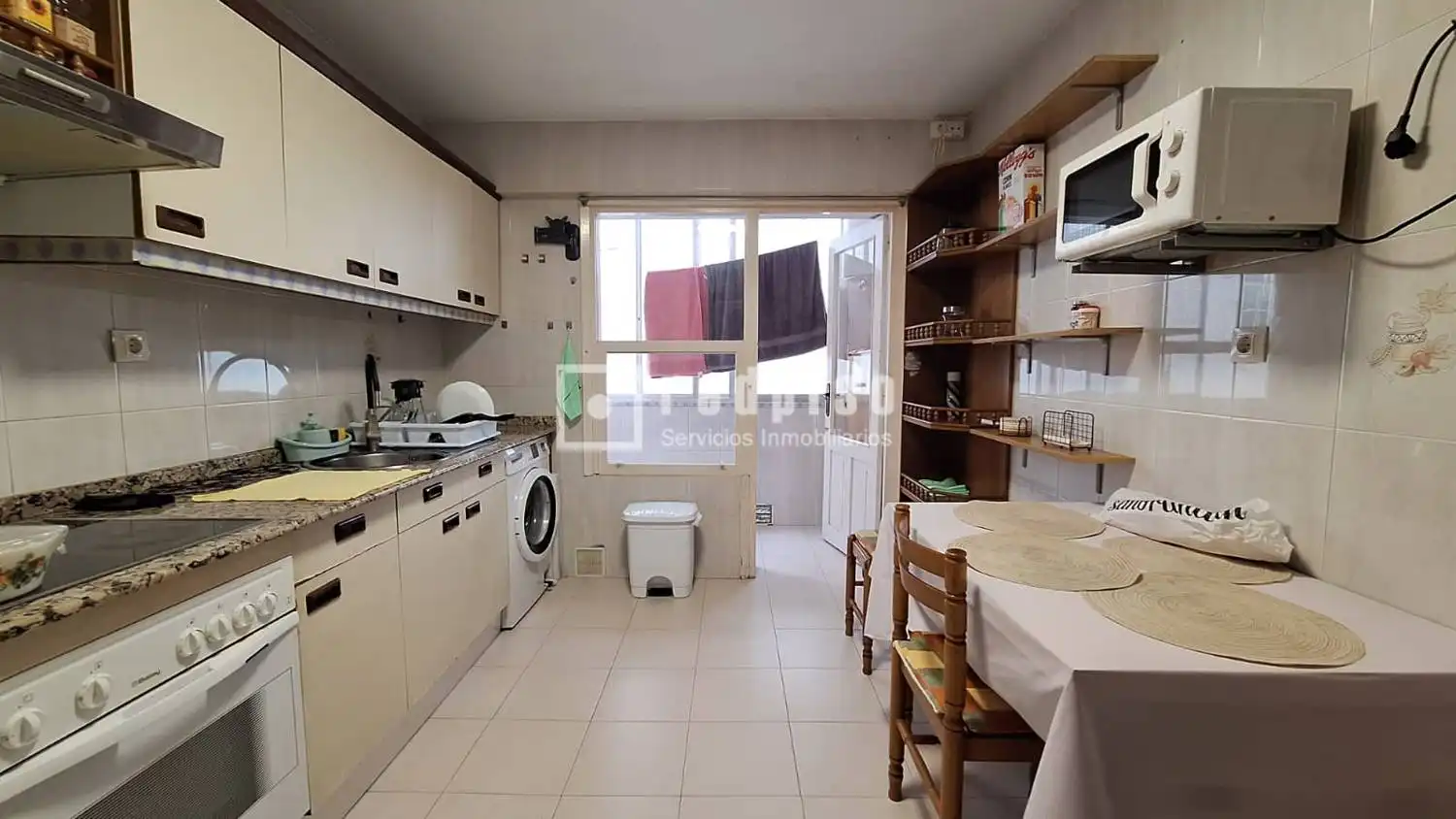 Cuina de Pis en venda en A Coruña Capital  amb Traster