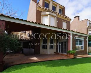 Vista exterior de Casa adosada de lloguer en Bétera amb Aire condicionat, Calefacció i Jardí privat