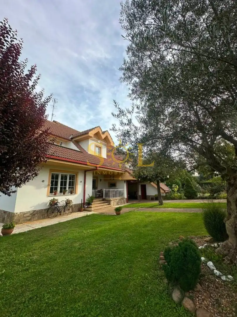 Casa pareada con terraza en venta en Calle Federico Castañón, imagen 105