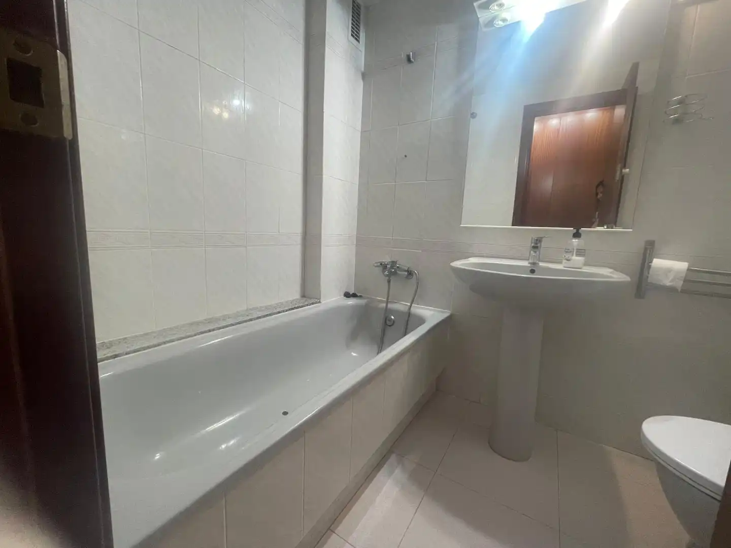 Bathroom of Flat for rent in Palamós  with Air Conditioner, Heating and Oven