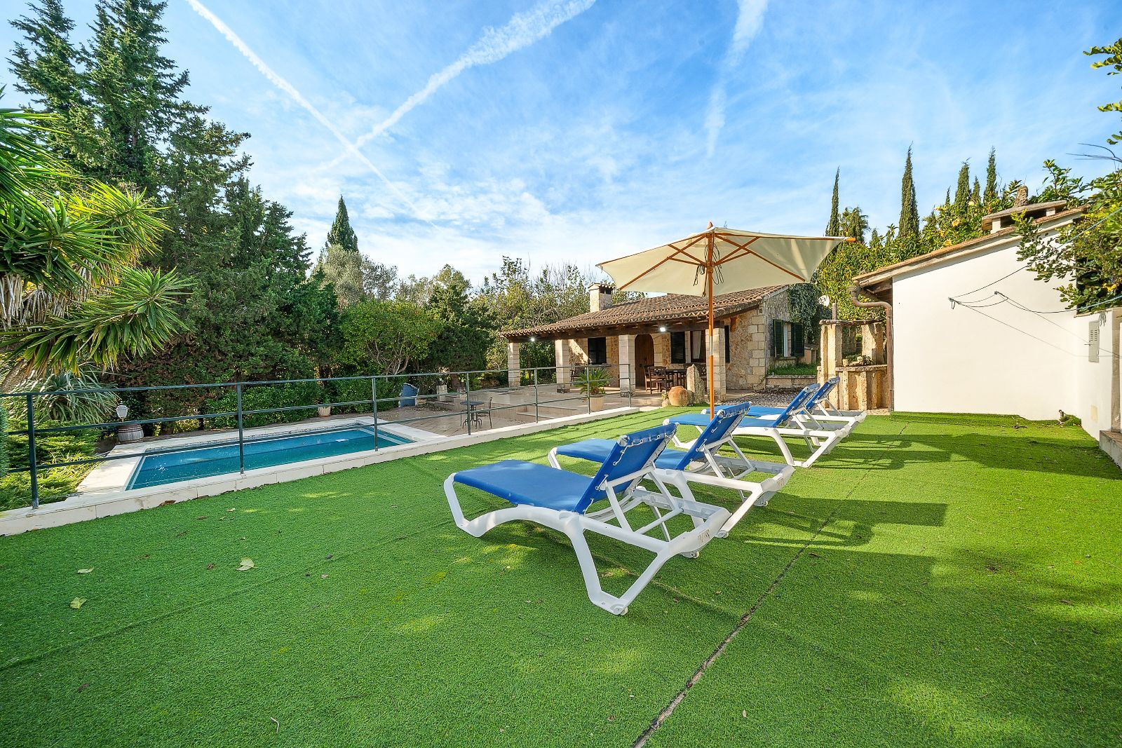 Garden of Country homes for sale in Pollença  with Air Conditioner, Heating and Private garden
