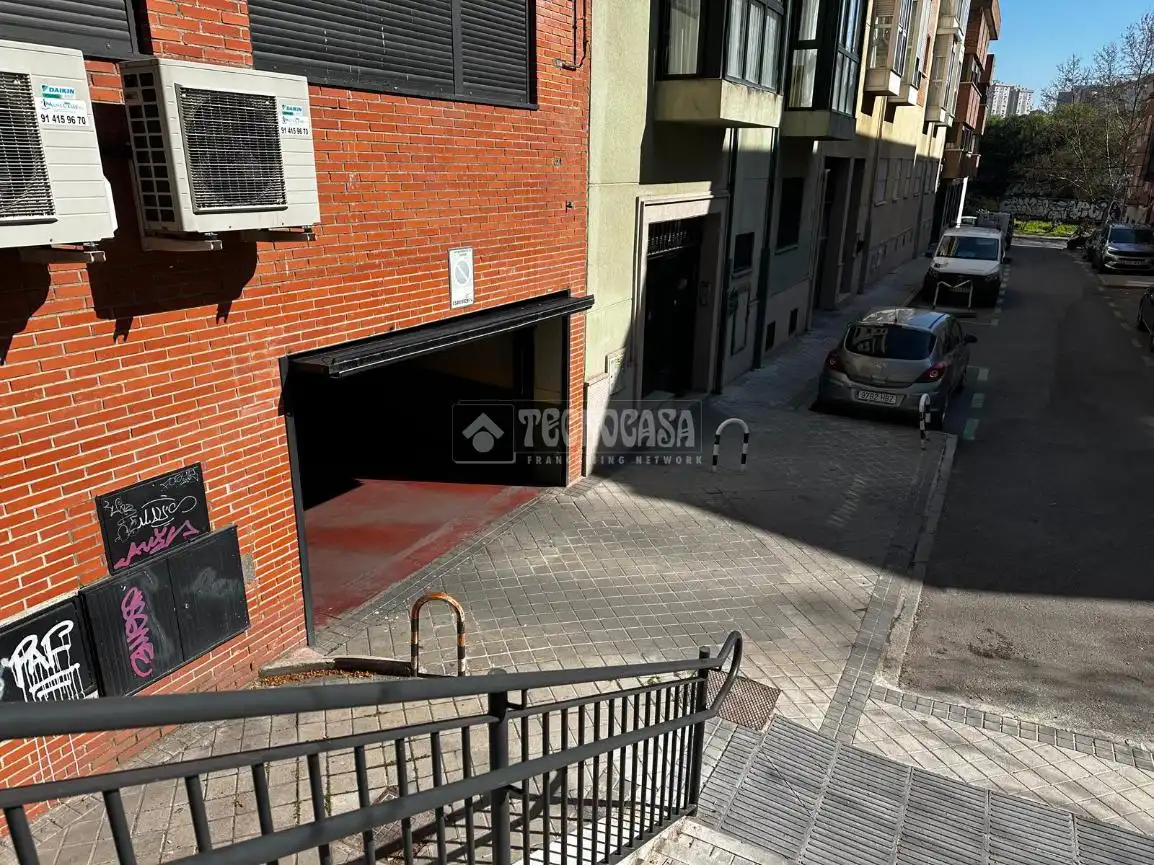 Aparcament de Garatge en venda en Madrid