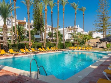 Penthouse with balcony for sale in San Pedro de Alcántara