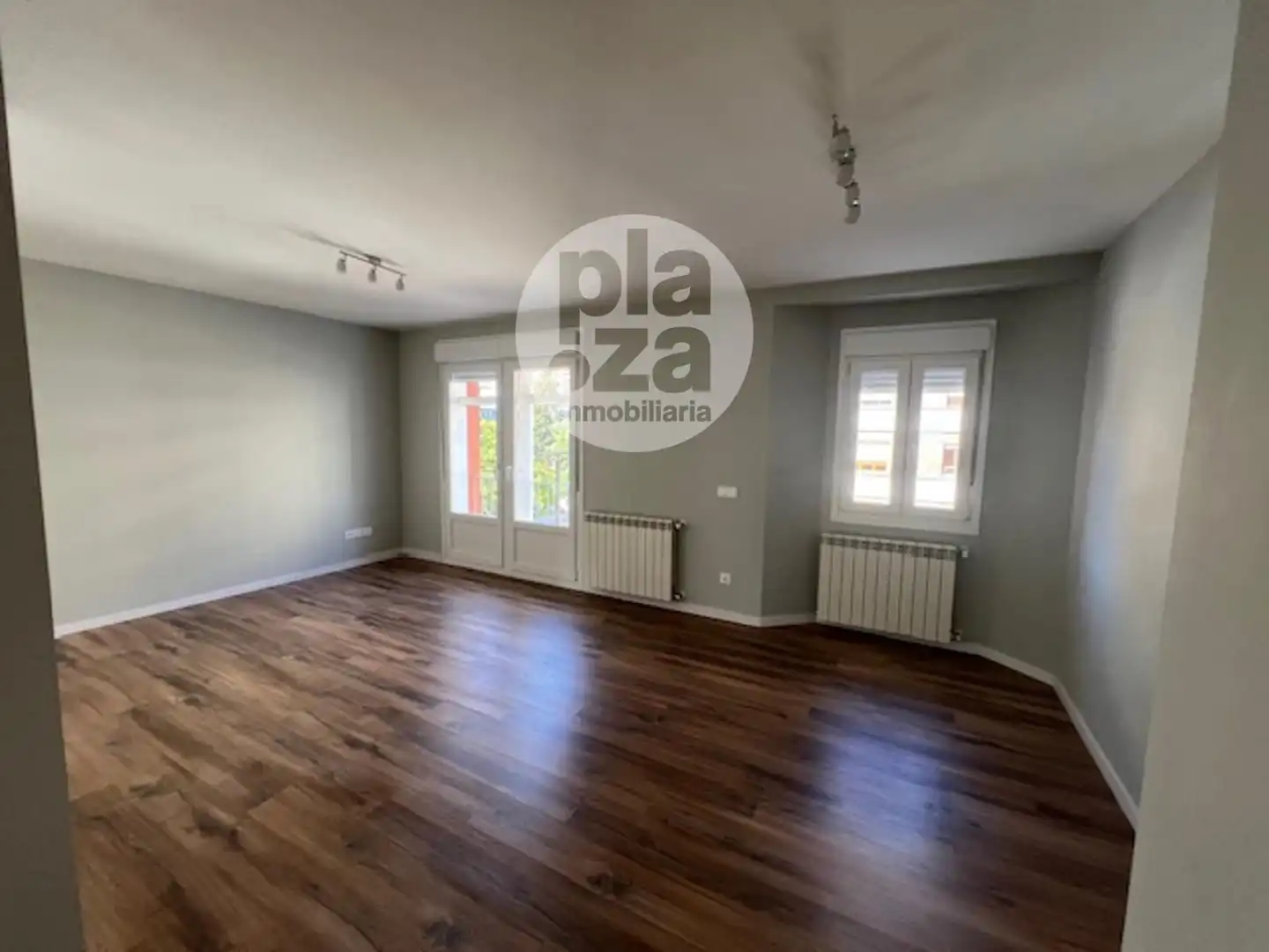 Sala de estar de Piso de alquiler en Burgos con Calefacción