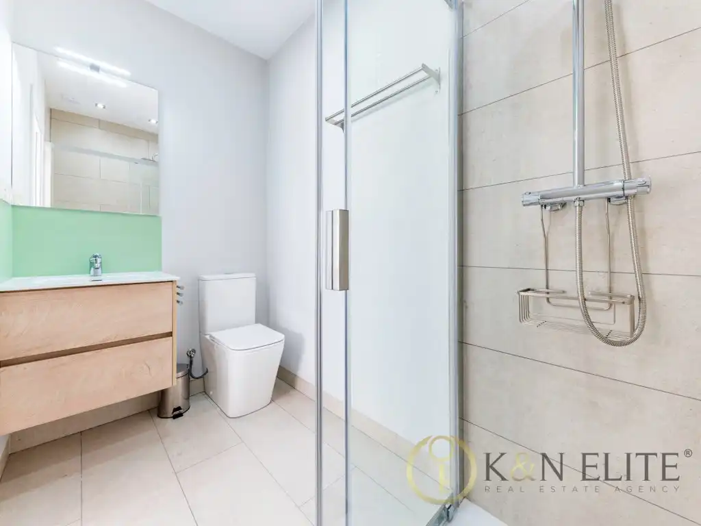 Bathroom of Houses for sale in Petrer  with Air Conditioner, Private garden and Swimming Pool