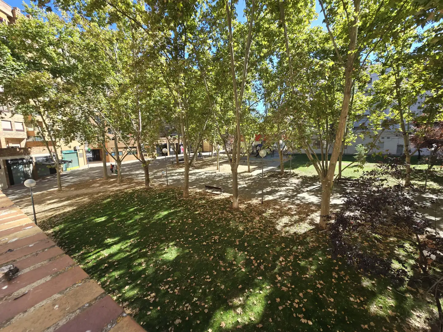 Vista exterior de Oficina en venta en  Logroño con Aire acondicionado y Terraza