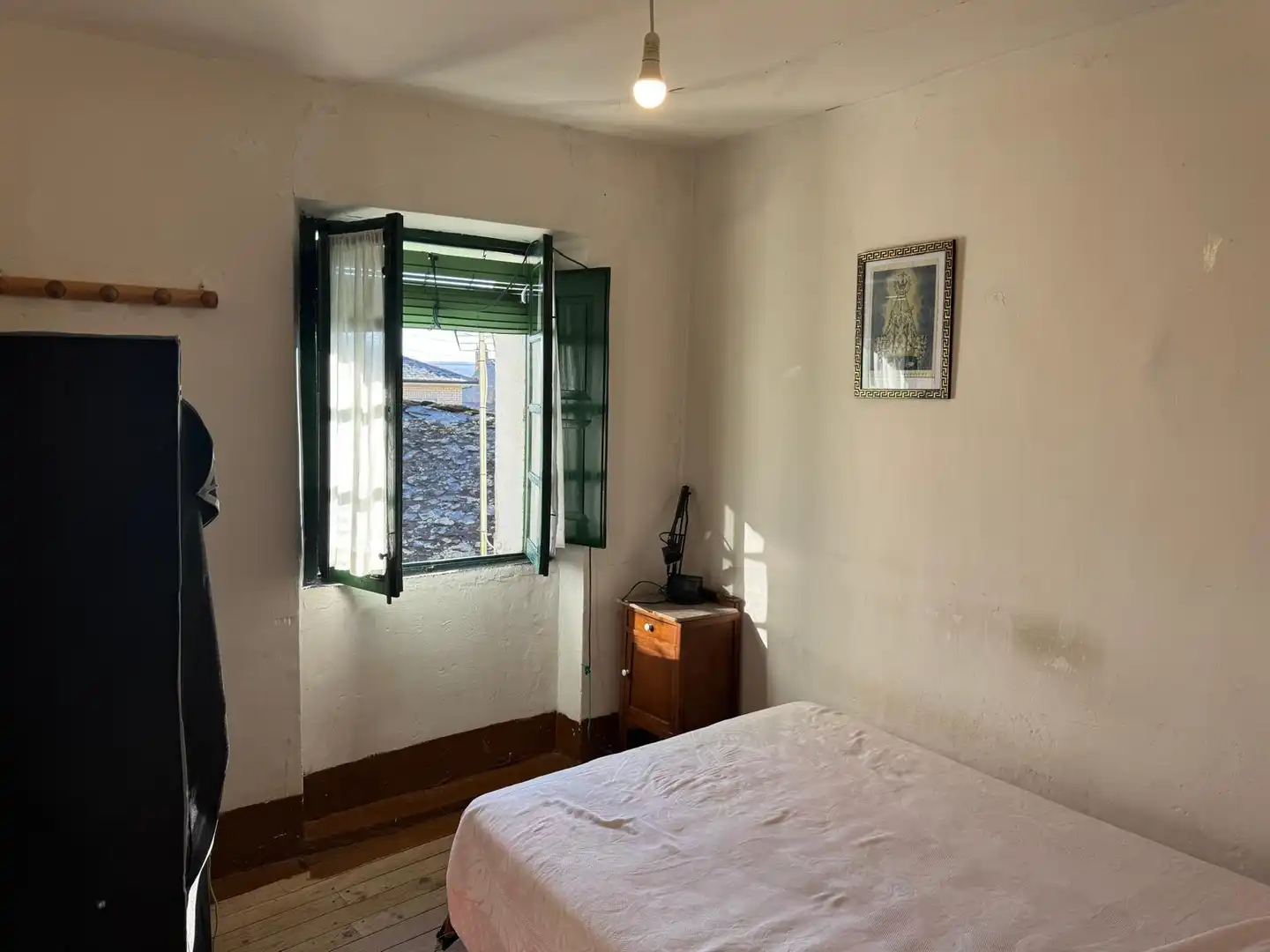 Habitación de Finca rústica en venta en Palacios de Sanabria con Jardín privado, Amueblado y Balcón