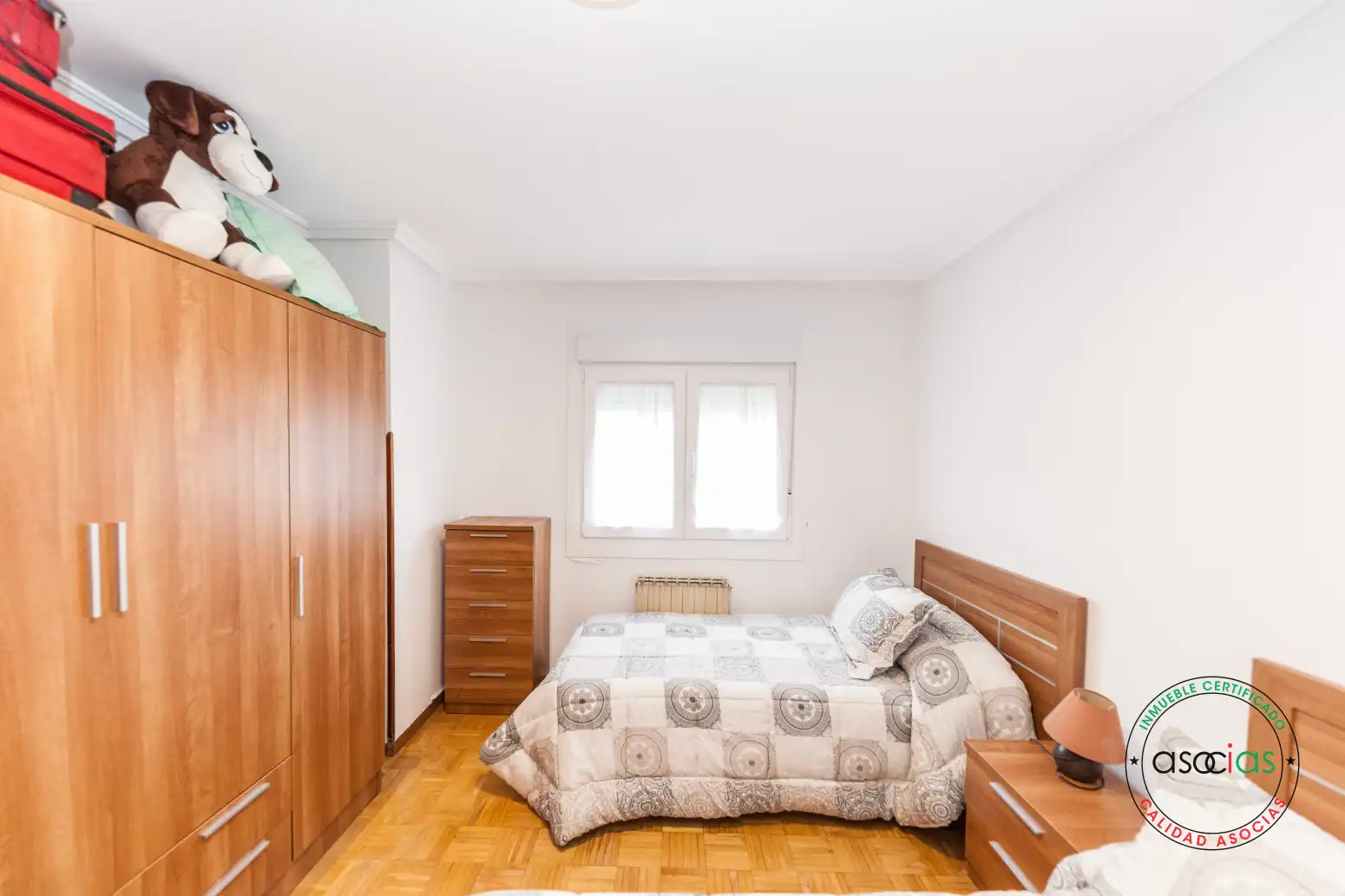Habitación de Piso en venta en Gijón  con Parquet y Trastero