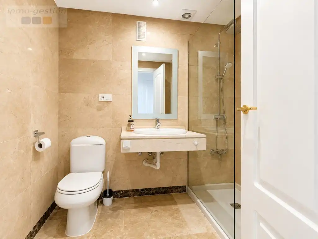 Appartamento con ascensore in vendita a Urbanización Duquesa Village, imagen 18