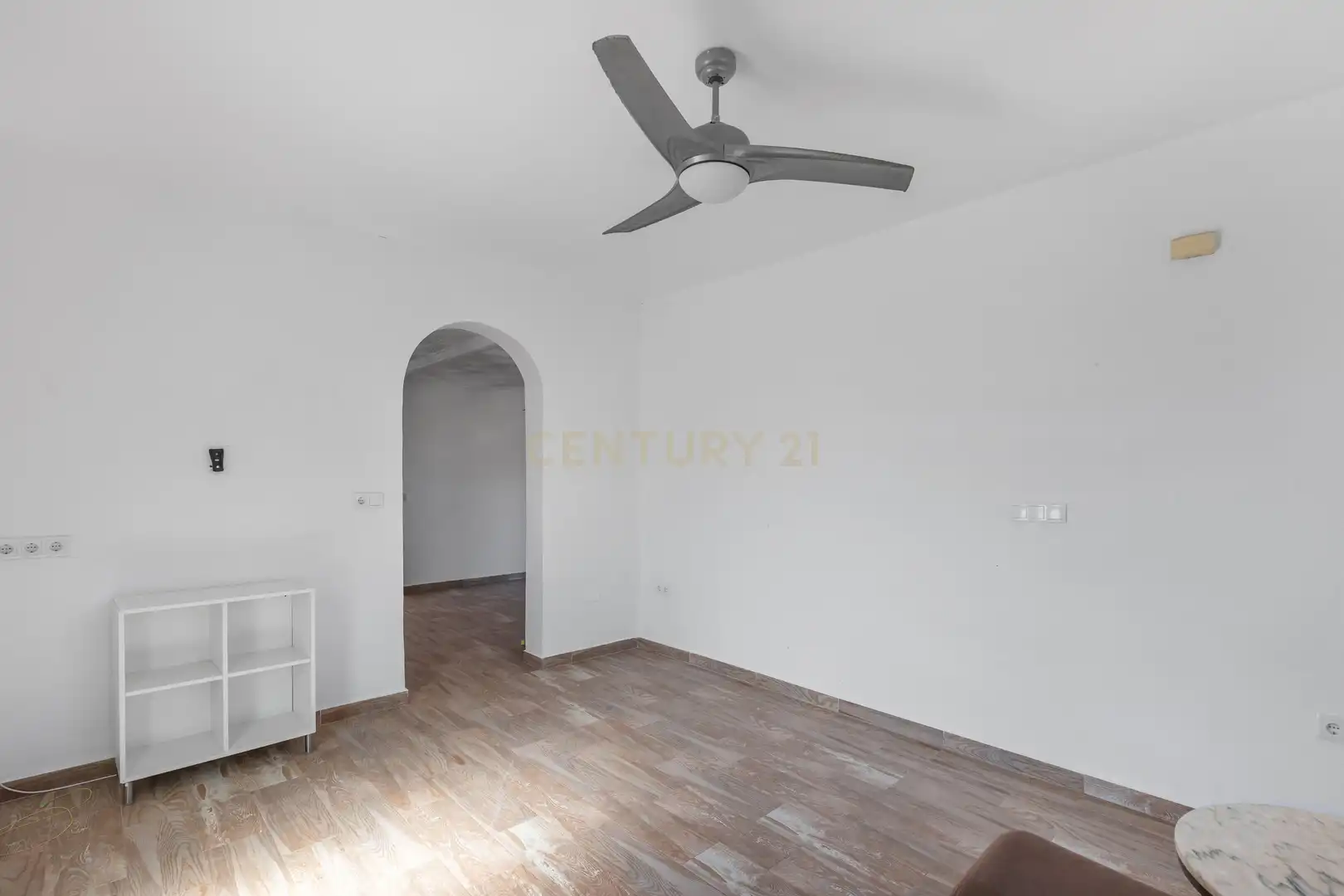 Sala d'estar de Casa adosada en venda en Torrevieja amb Aire condicionat i Piscina comunitària